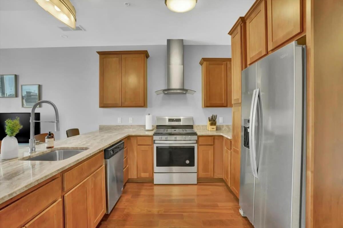 Cozysuites Spacious 2Br, Ppg Paints Arena, Pitts Pittsburgh Bagian luar foto